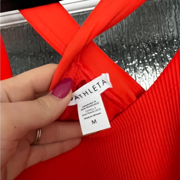 athleta horizon scoop neck ribbed tank - Picture 6 of 7